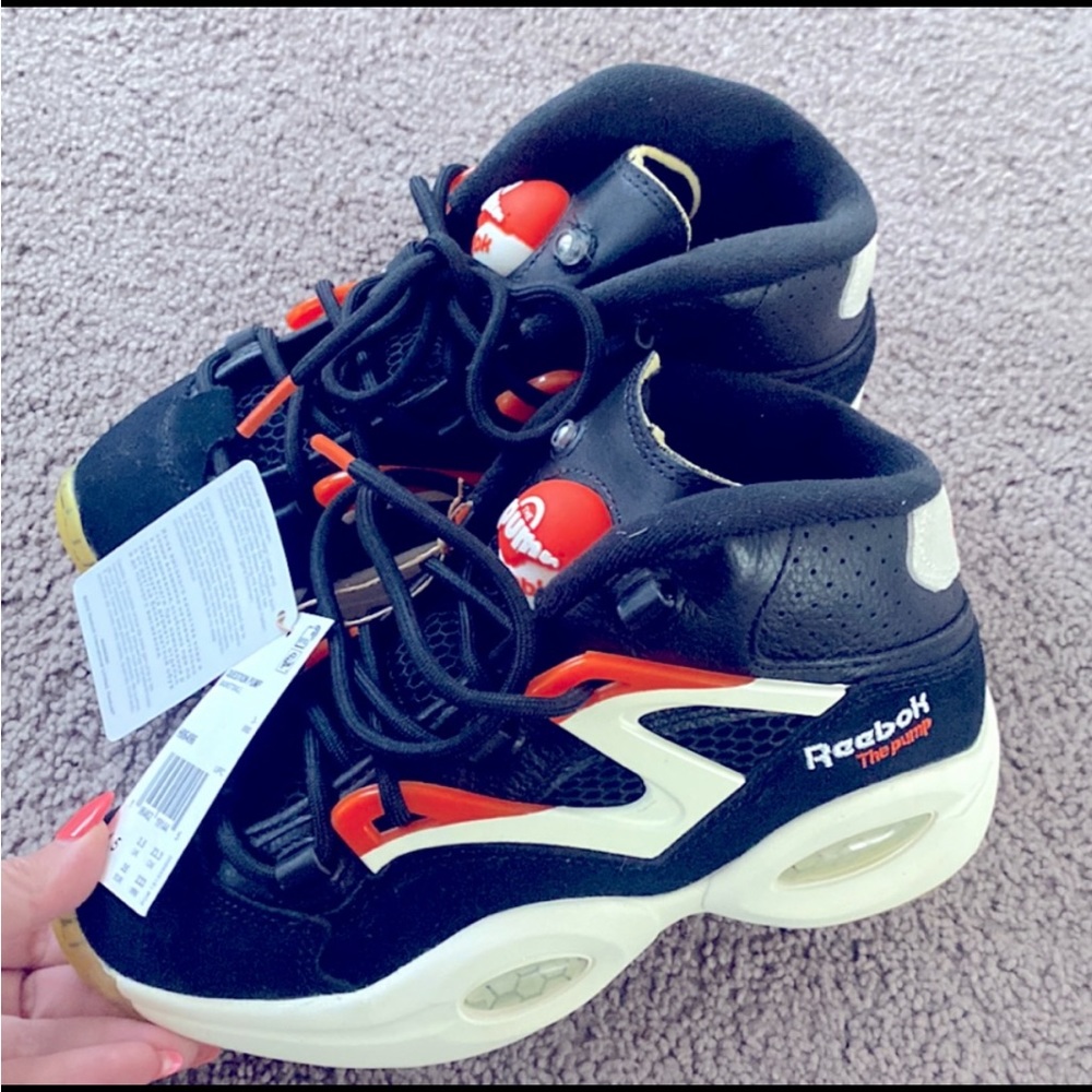 NEW reebok pumps